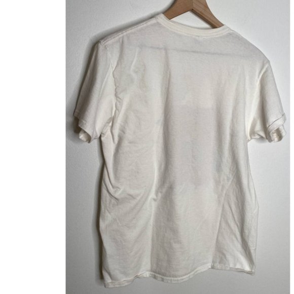 Peanuts Snoopy Medium Christmas Short Sleeve Tshirt - Picture 2 of 3